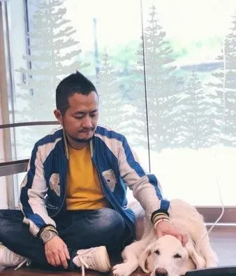 14岁爱犬患癌痛苦不已 主人将30公斤狗狗抱回家 | 狗